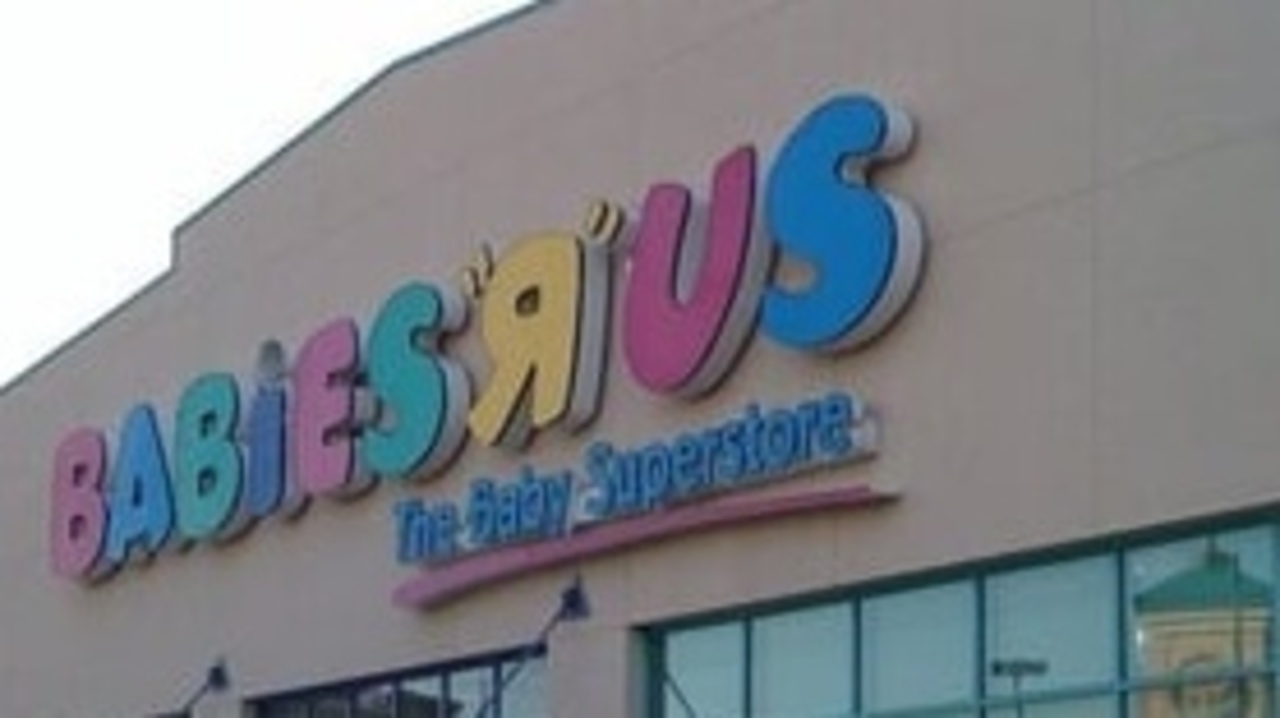 Babies R Us store to hold big goingoutofbusiness sales